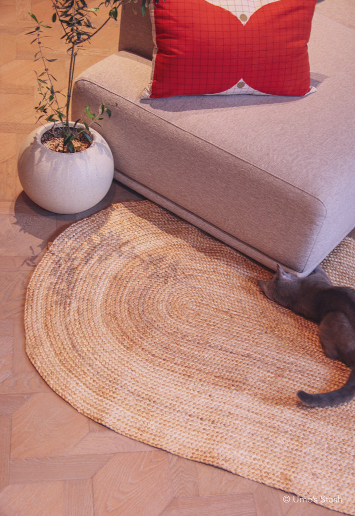 Whirlpool scratcher rug (Oval) - Ume's Stash - Scratcher mat