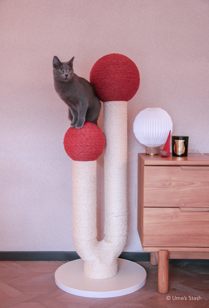 Great Maple scratching post (Autumn red) - Ume's Stash - Tall scratching post