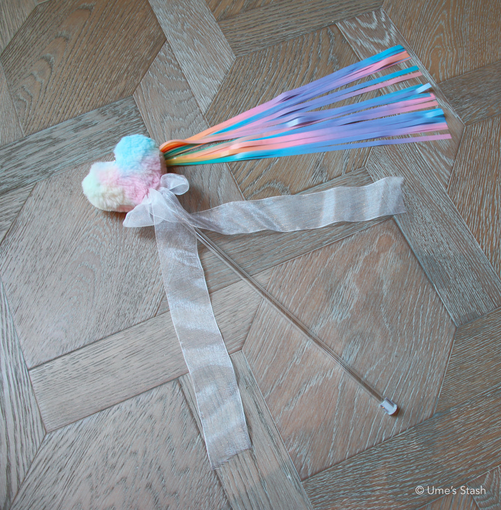 Rainbow heart teaser wand