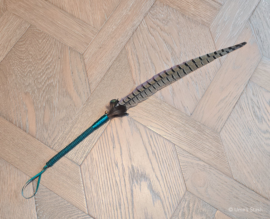 Silkie feather wand toy