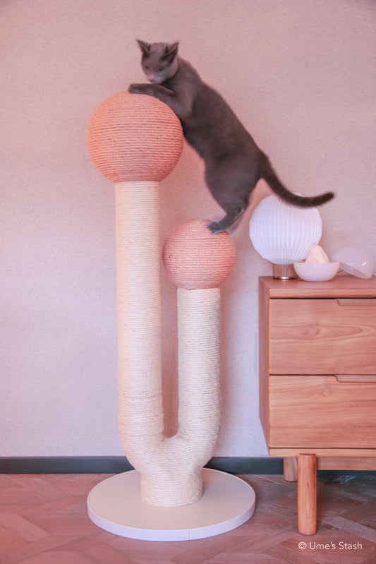 Great Maple scratching post (Spring pink)