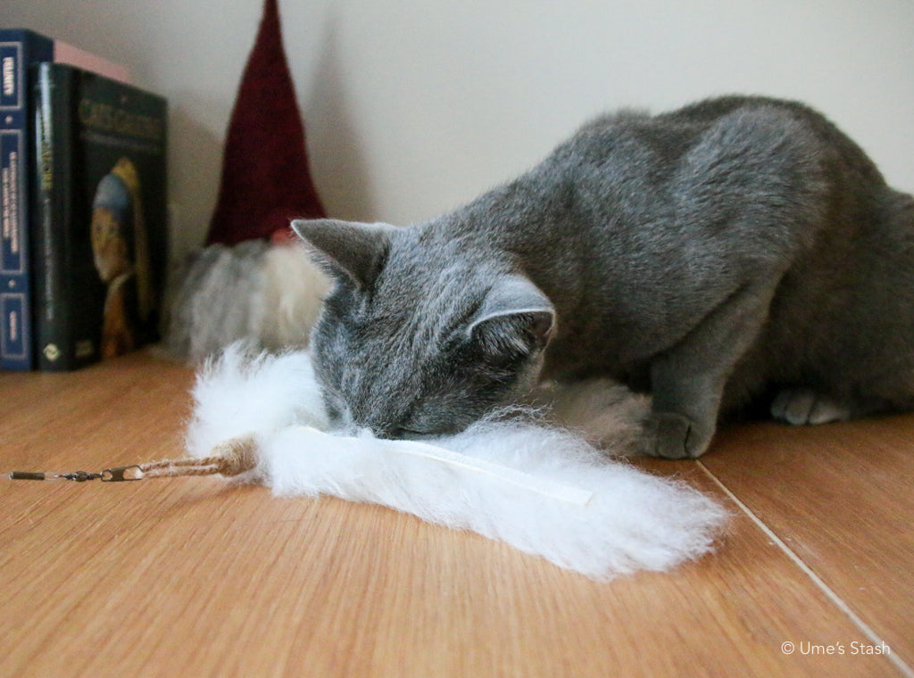 Fluffy llama wand attachment