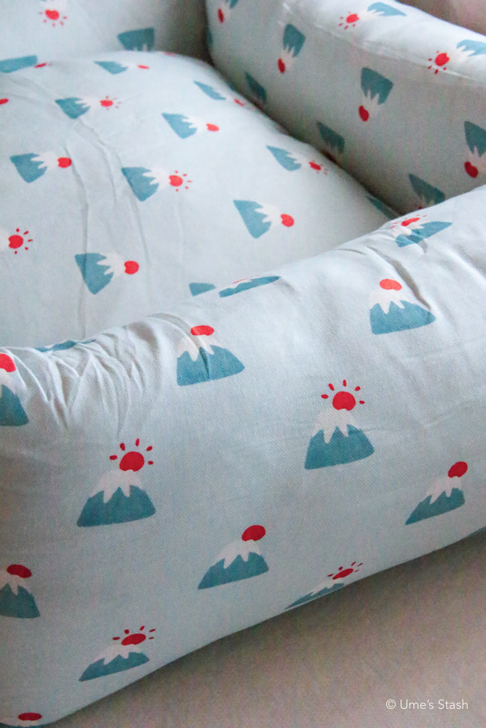 Fuji-san cushion bed