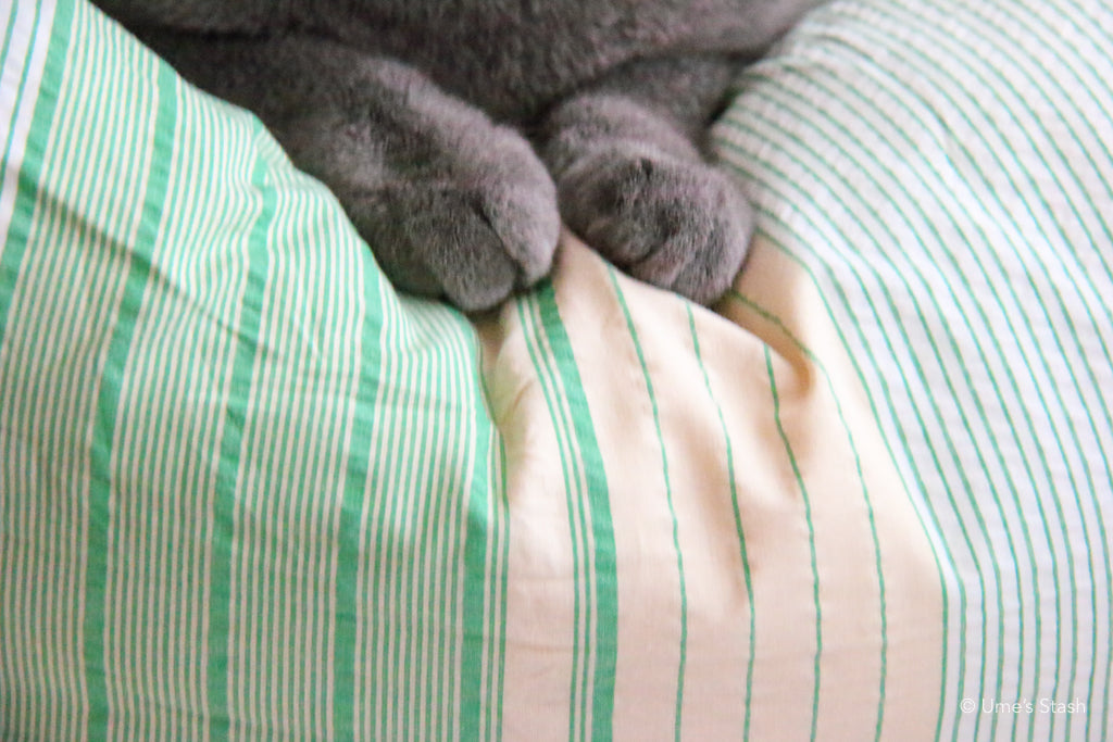 Sweet pea cushion bed