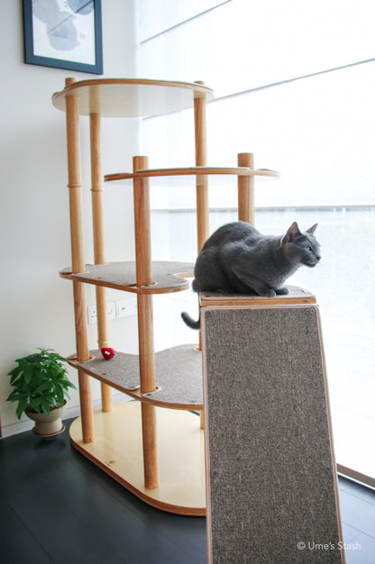 Moon Pillar cat tree