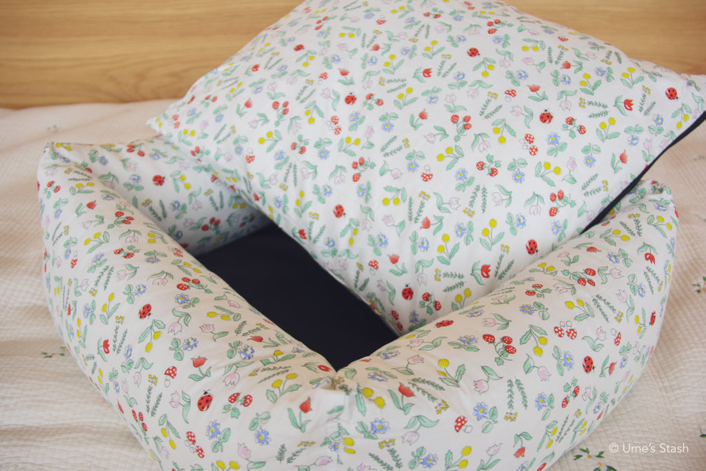 Toadstool cushion bed