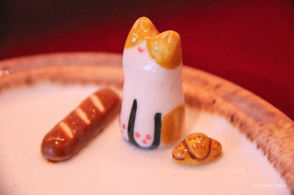 Boulangerie Cat plate - Gorong Lab - Cat themed homeware