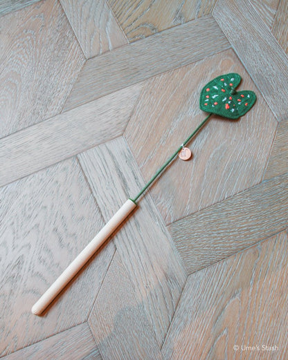 Caladium leaf teaser wand - Ume's Stash