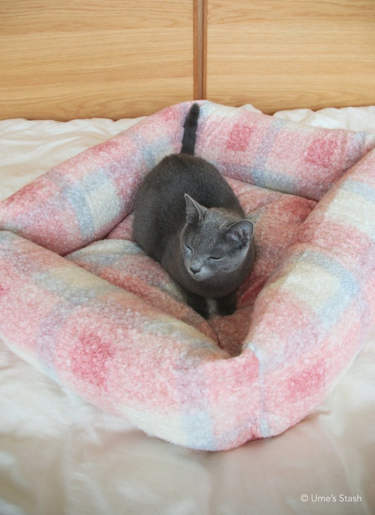 Coco cushion bed - Ume's Stash