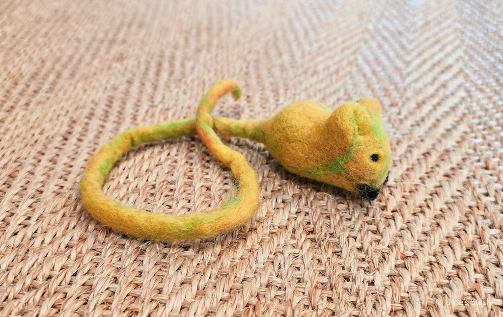 Gus mouse toy - Ume's Stash - Felt mouse cat toy