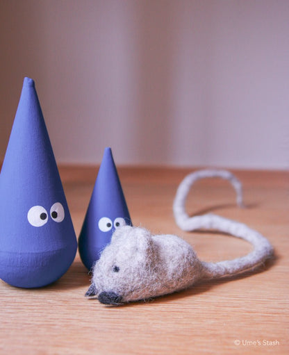 Gus mouse toy - Ume's Stash - Felt mouse cat toy