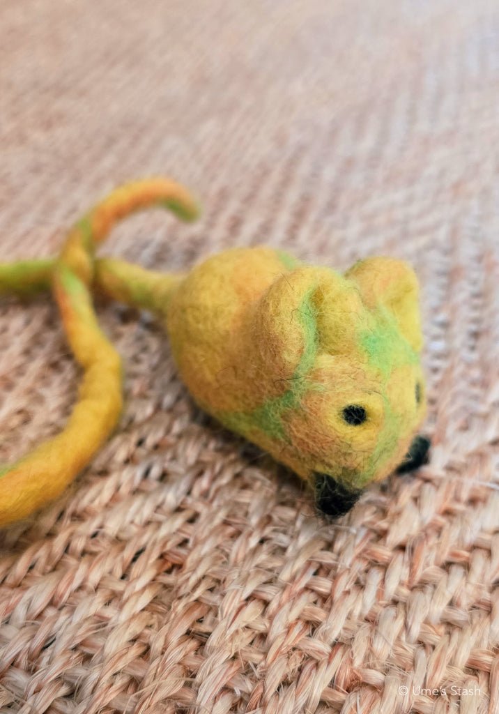 Gus mouse toy - Ume's Stash - Felt mouse cat toy
