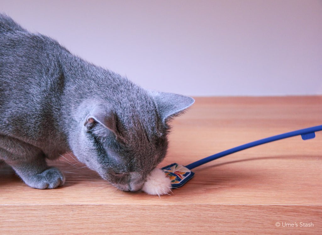 Holly cat wand - Ume's Stash - Cat teaser wand