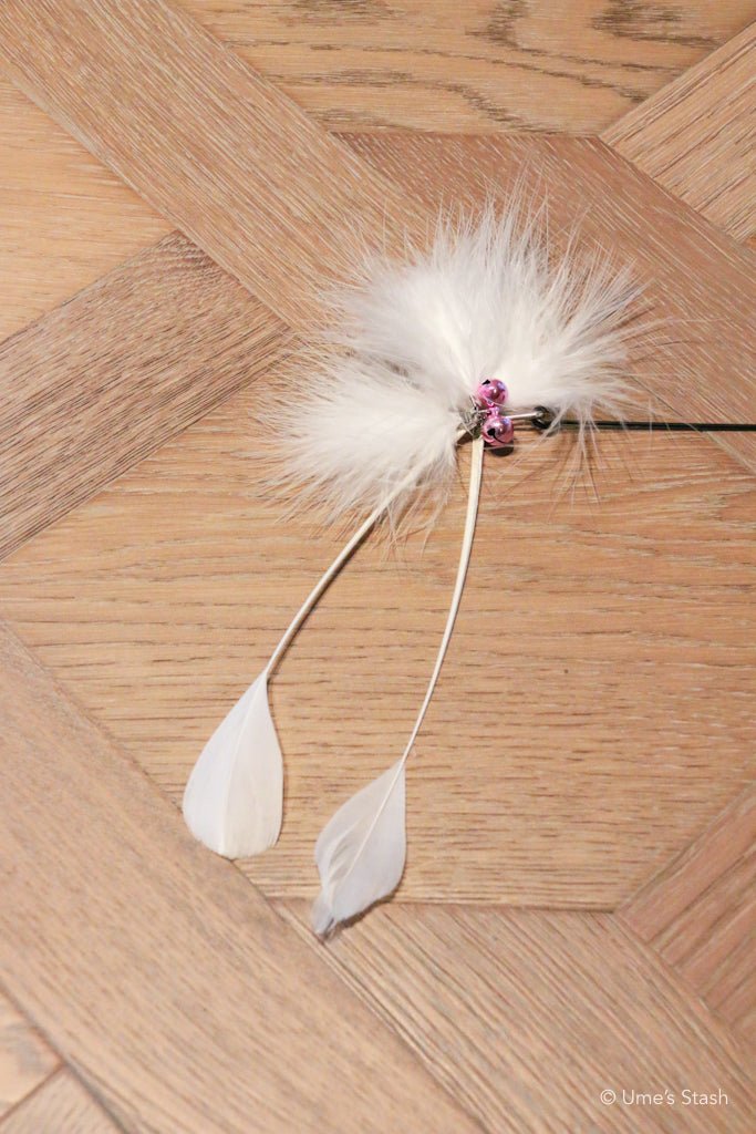 Motmot feathers (wand attachment) - Ume's Stash